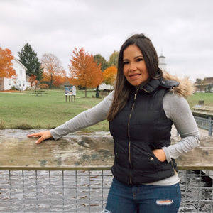 Meet your Posher, Dayaneth